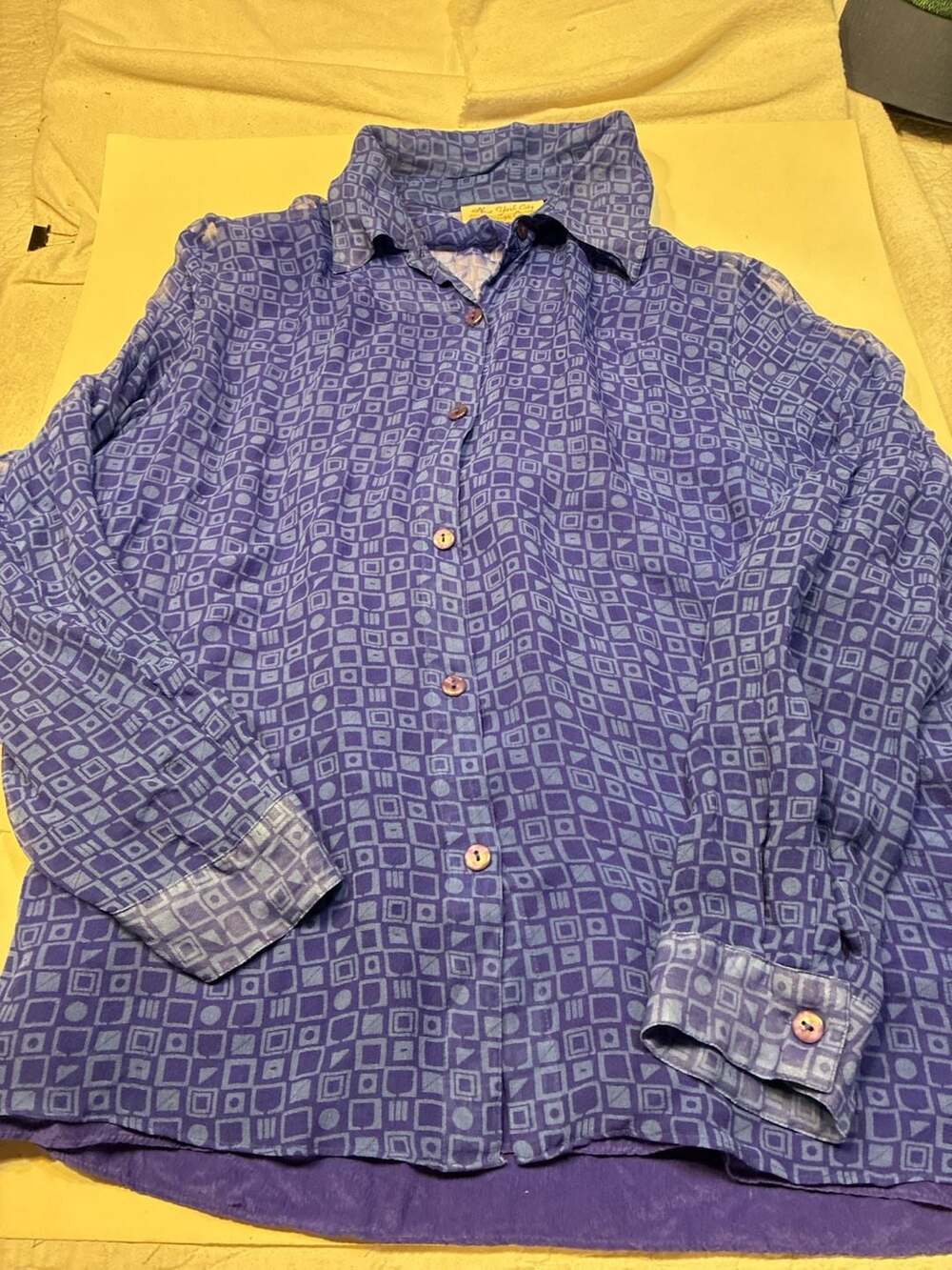 New York City Design Co. Vintage 100% Silk Geometric Print Long Sleeve Button Up